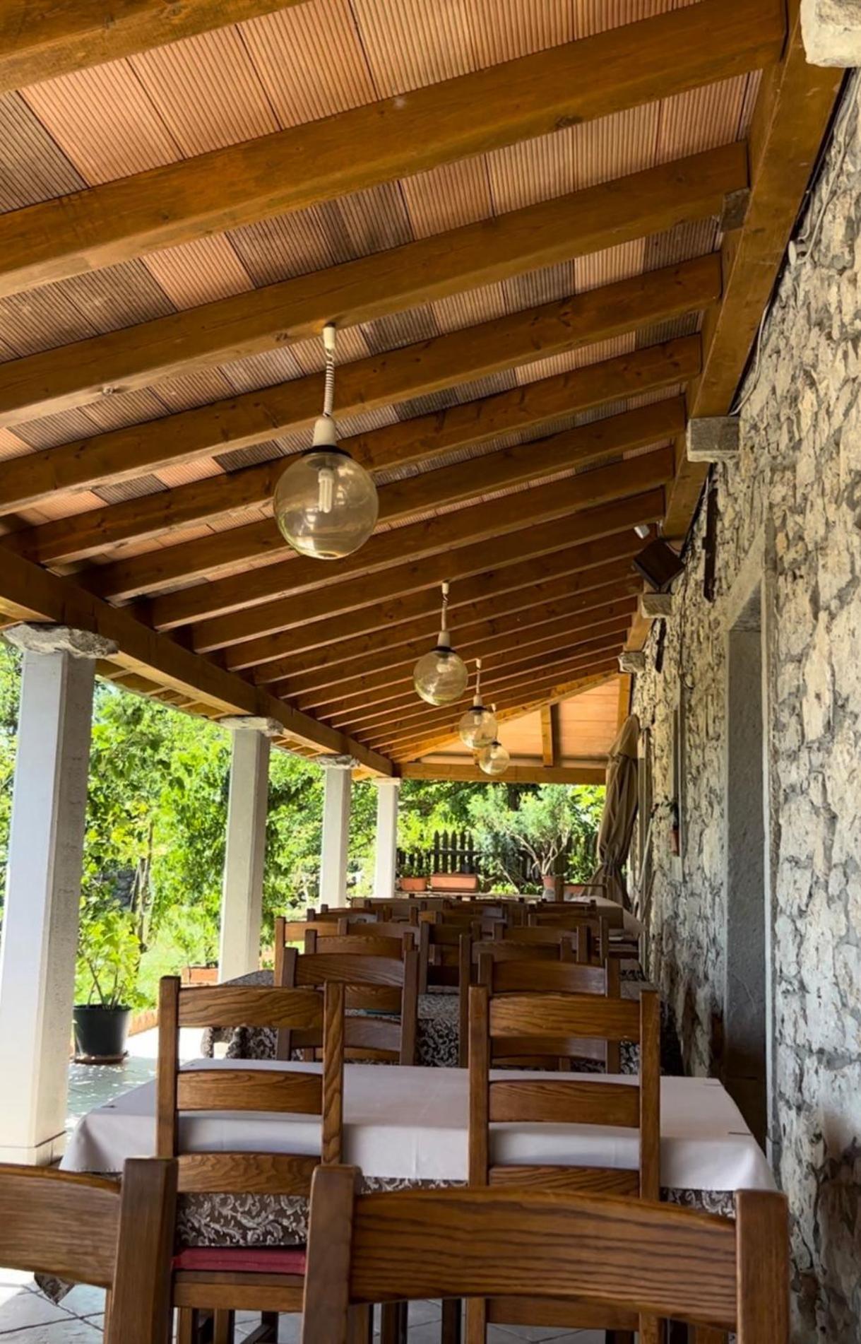 Villa Calussovo Ripenda Kras エクステリア 写真